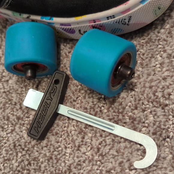 Girls heelys - Picture 3 of 5